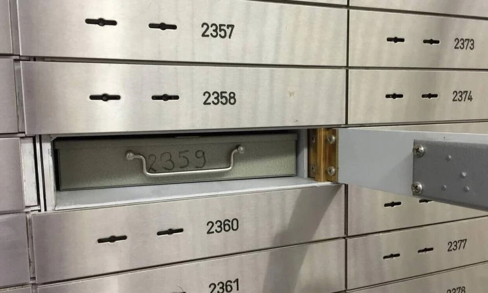 Θεσσαλονίκη: Απαλλαγή για 4 τραπεζικούς υπάλληλους που κατηγορούνταν για υπεξαίρεση από θυρίδα